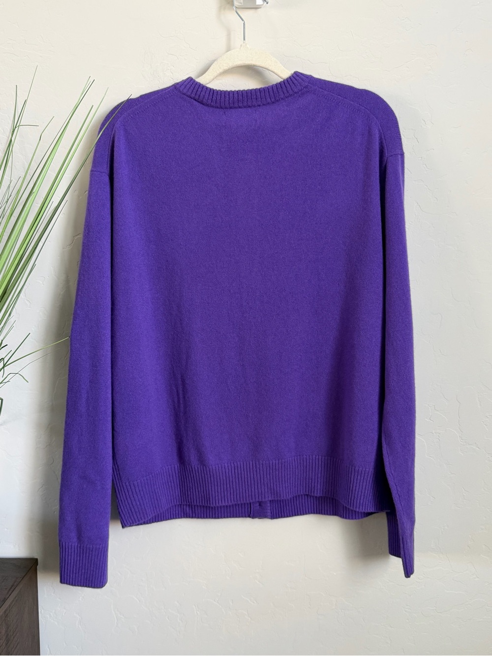J.Crew 100% Cashmere Cardigan Sweater XL Purple NWT Classic Crewneck - Picture 2 of 10